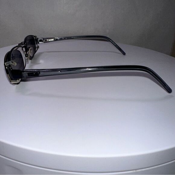 Gucci Glasses with clip on sunglasses Authentic. Put new script lenses in - Picture 14 of 14